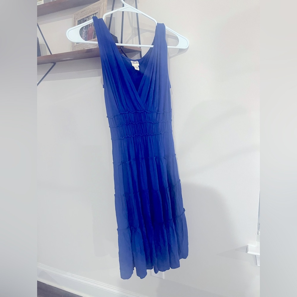 Cute and flowy, royal blue dress that hits below the knee